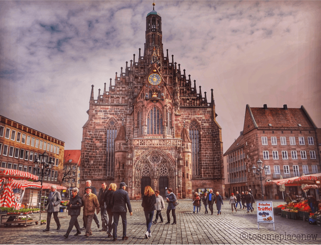 德国纽伦堡的一天行程。探索这个中世纪小镇的中心和美丽的小巷!