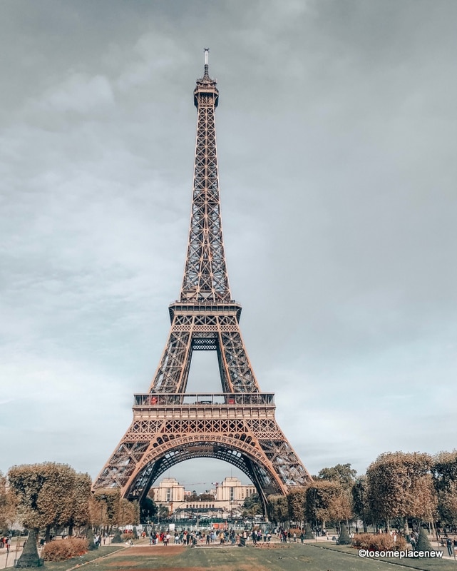 巴黎埃菲尔铁塔。完美的巴黎4天行程-体验最好的观光，在巴黎4天要做的事情，吃什么，住在哪里和其他旅行提示bob娱乐游戏平台