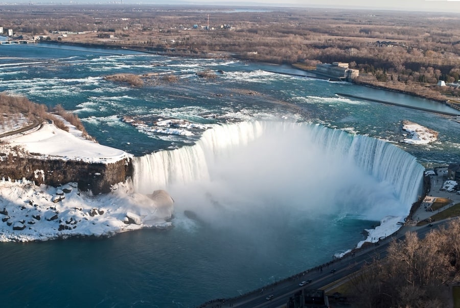 尼亚加拉瀑布的马蹄瀑布，从加拿大一侧拍摄。