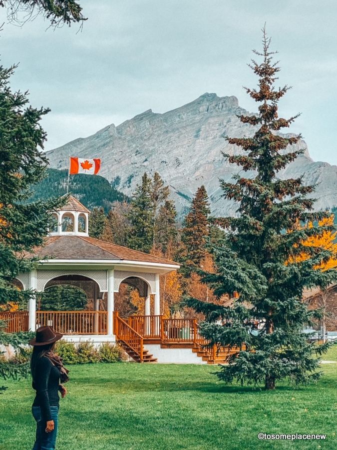 Banff in the Fall: Why it is the best time to visit + tips