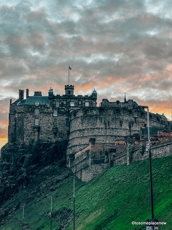 爱丁堡城堡晚景