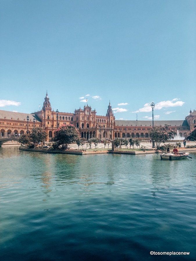 Where to stay in Seville Spain [in 2023]