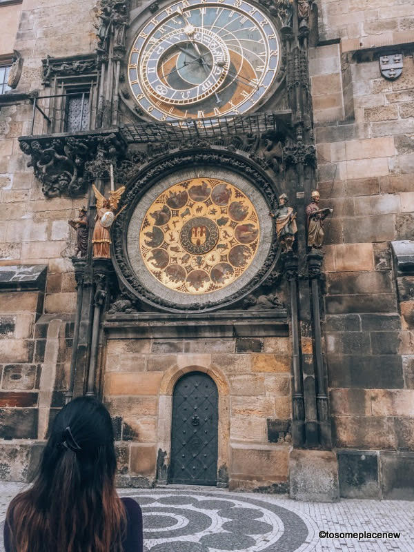 三月布拉格的天文钟