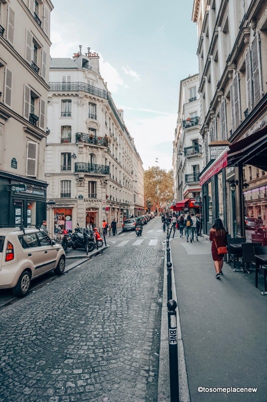 巴黎秋天的小巷