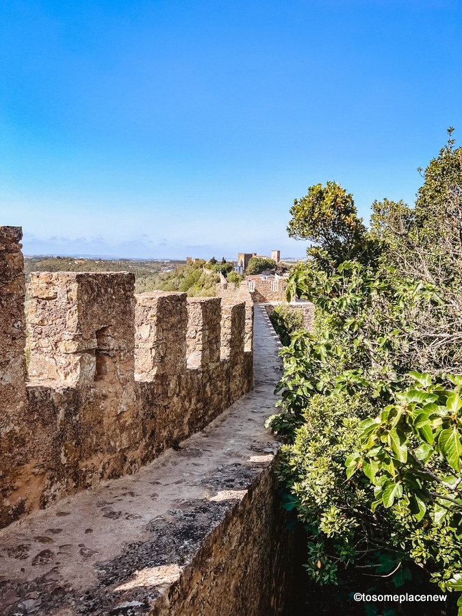 Óbidos城堡的老城墙